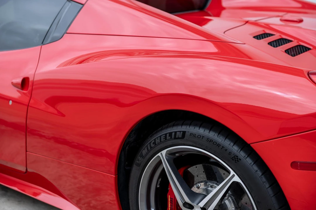 2013 Ferrari 458 Spider - Image 29 of 31