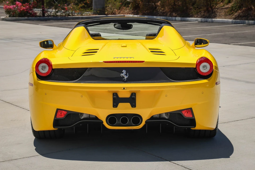 2013 Ferrari 458 Spider - Image 15 of 31