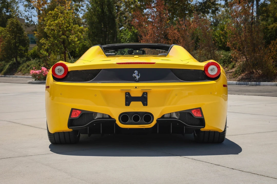 2013 Ferrari 458 Spider - Image 14 of 31