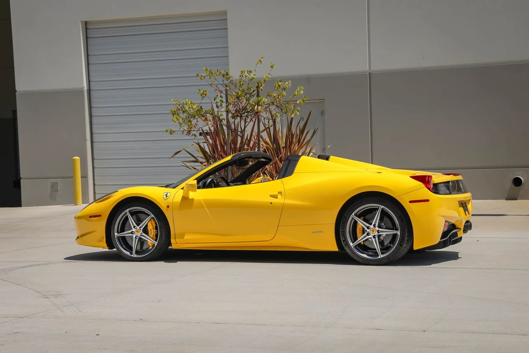 2013 Ferrari 458 Spider - Image 20 of 31