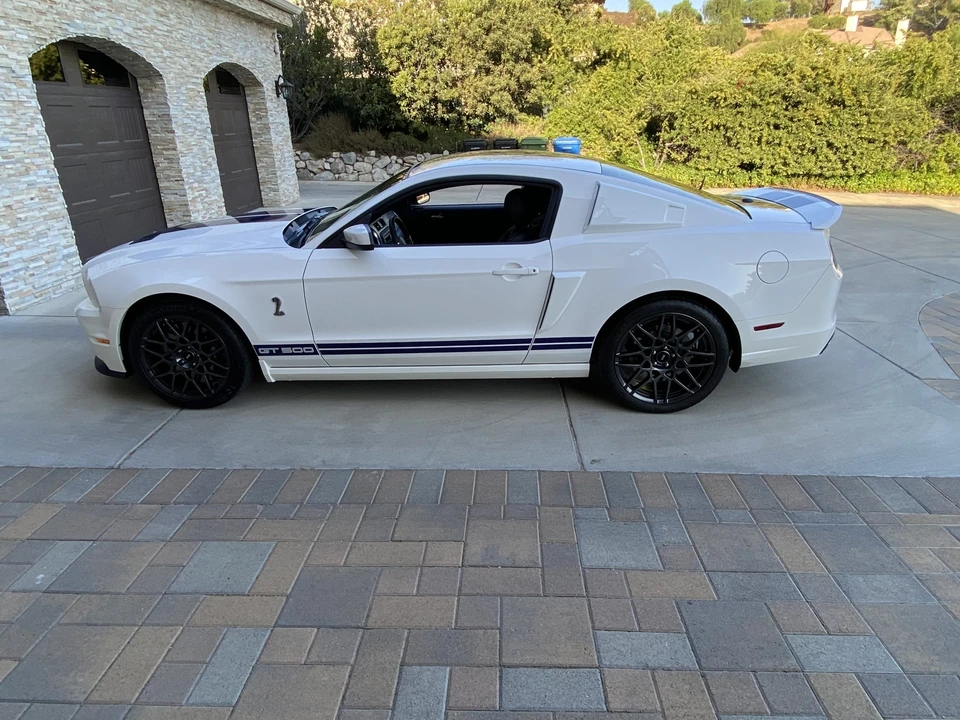 2013 Ford S197 II Shelby Mustang GT500 - Image 3 of 31