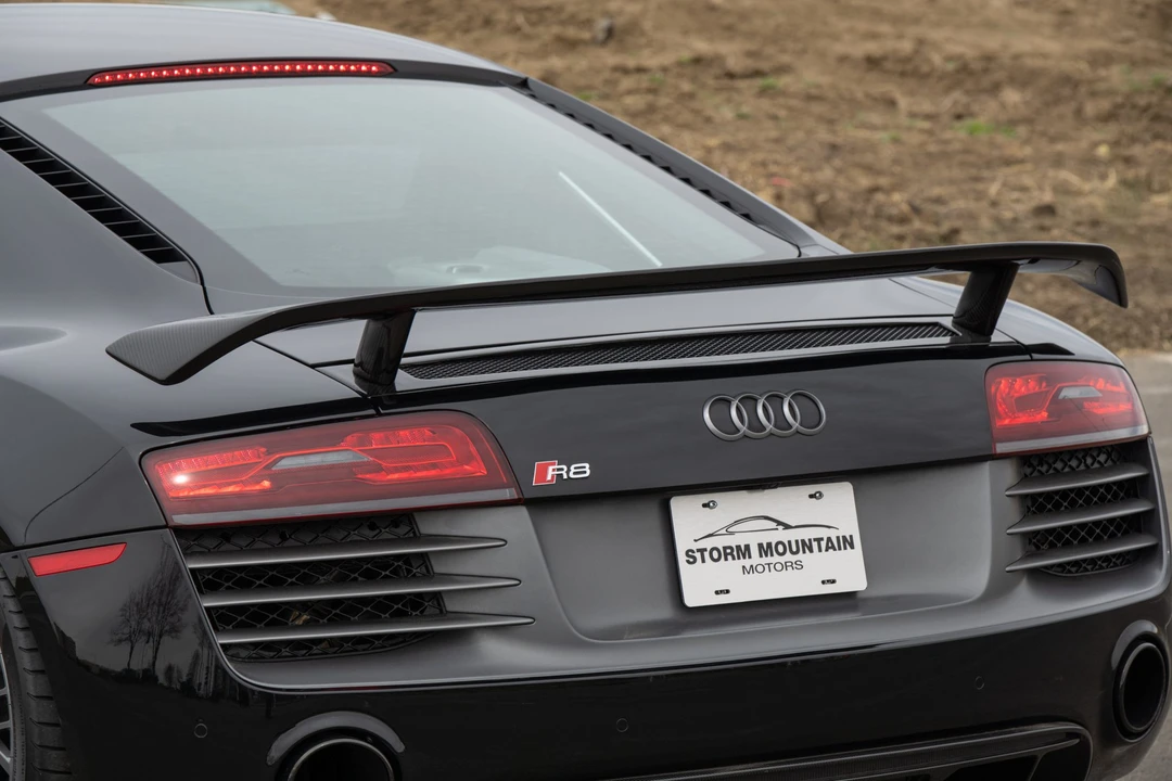 2014 Audi 42 R8 - Image 28 of 31