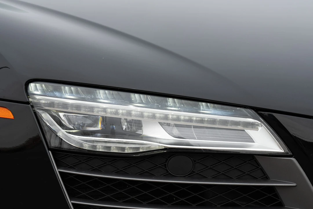 2014 Audi 42 R8 - Image 21 of 31