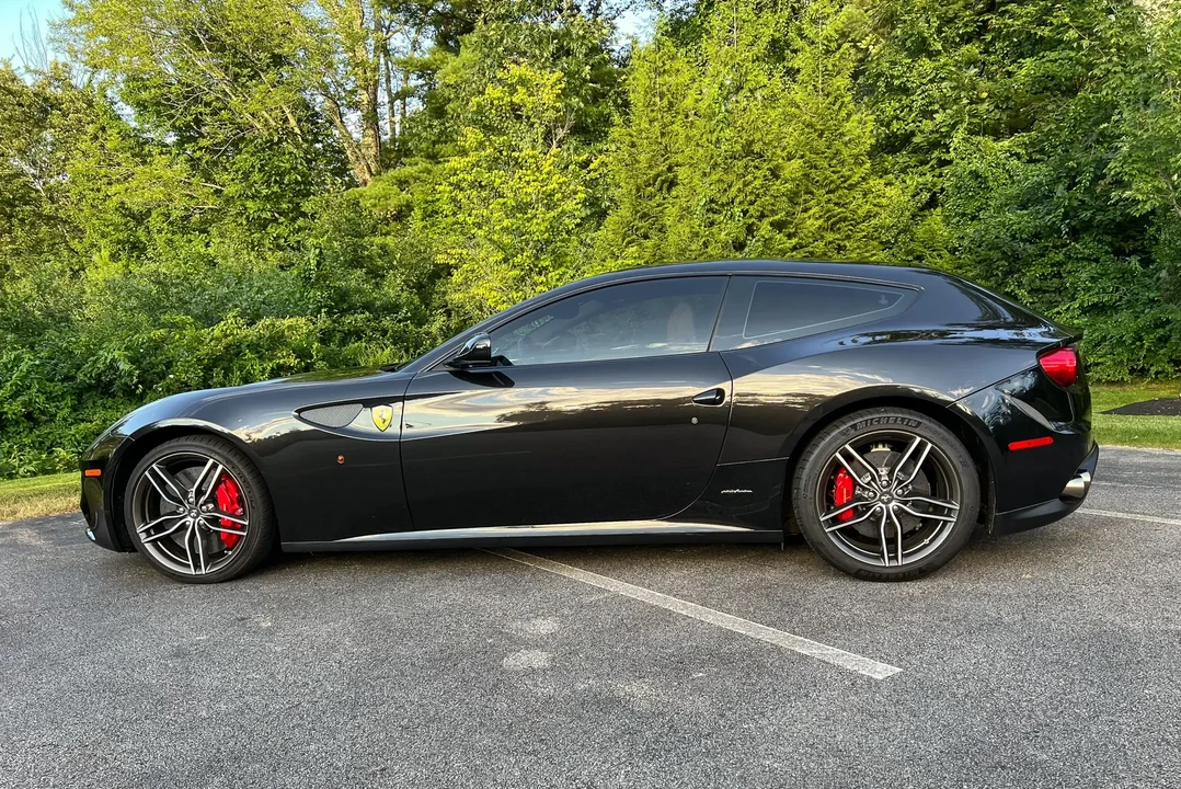 2014 Ferrari FF - Image 6 of 6