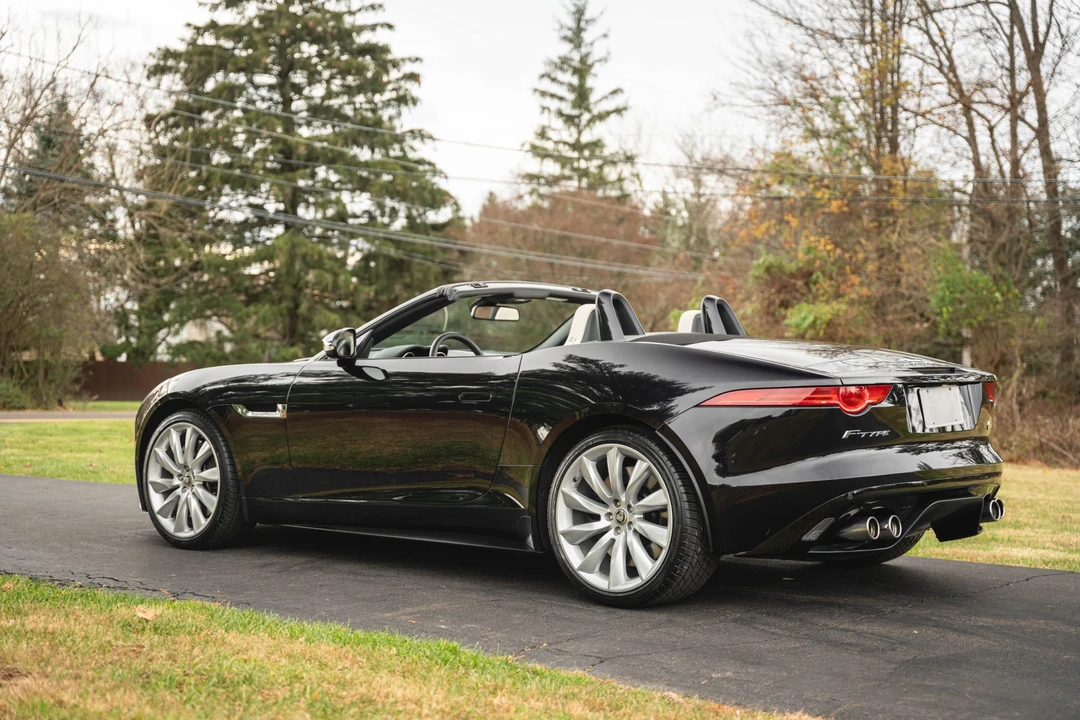 2014 Jaguar F-Type 1st Gen - Image 19 of 31