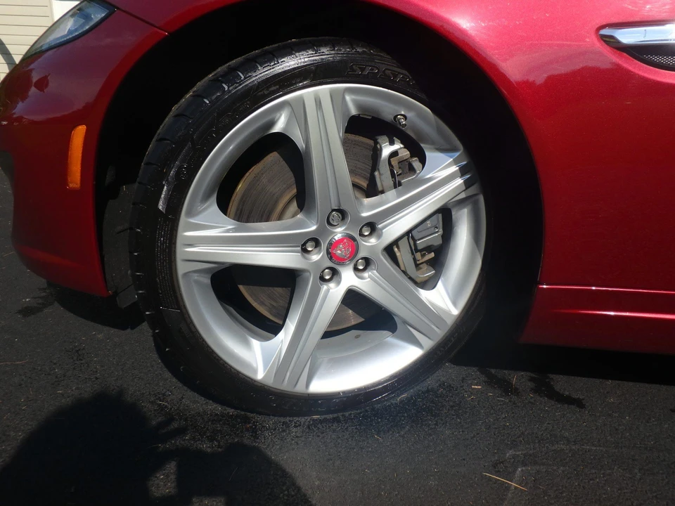 2014 Jaguar X150 XKR - Image 16 of 31