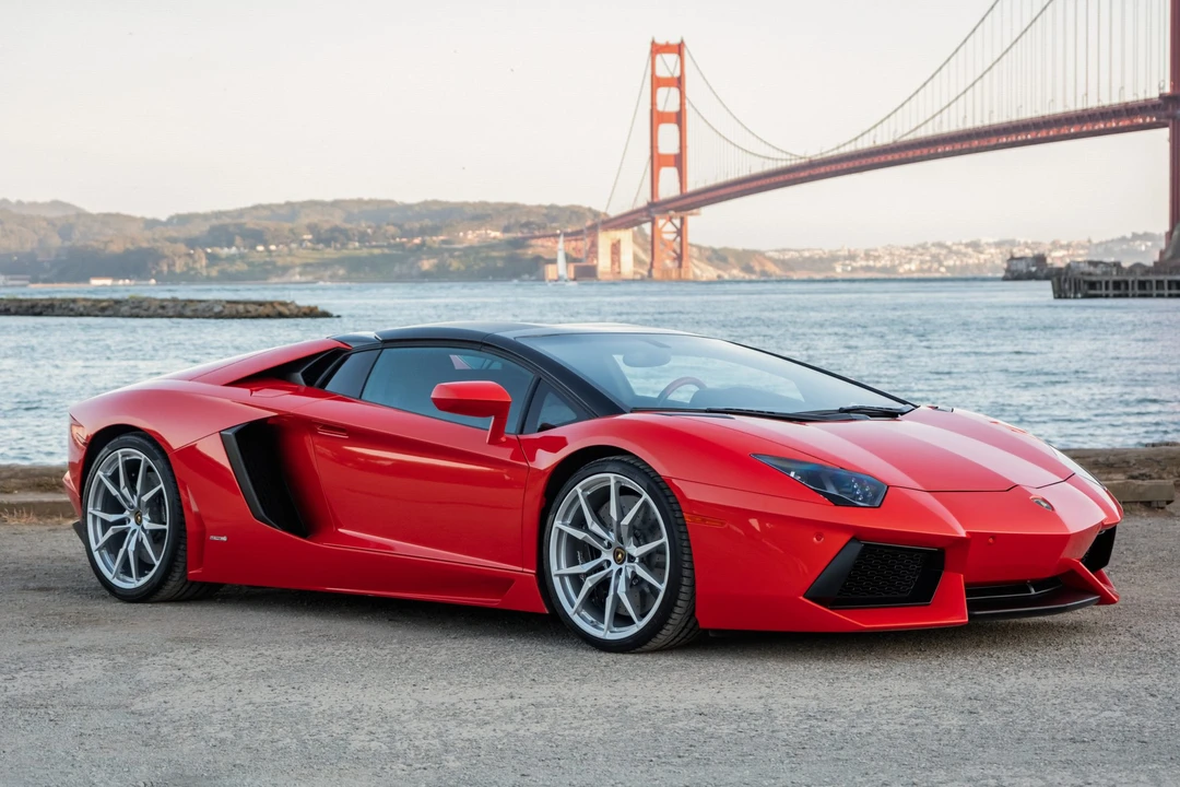 2014 Lamborghini Aventador LP700-4 - Image 12 of 31