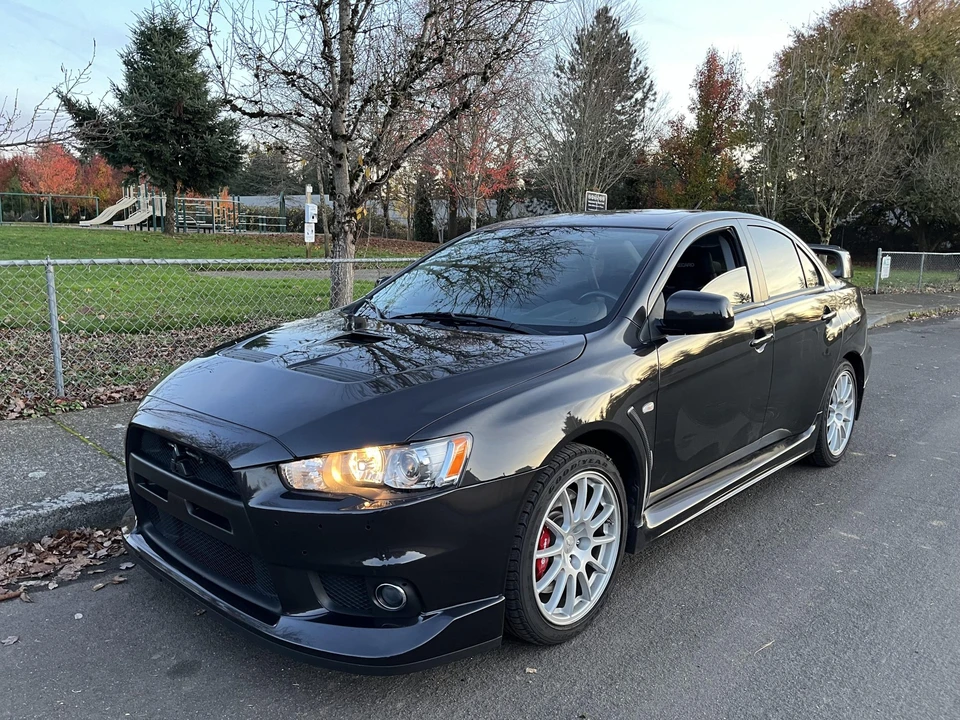 2014 Mitsubishi Lancer Evolution X 9th Gen - Image 12 of 31