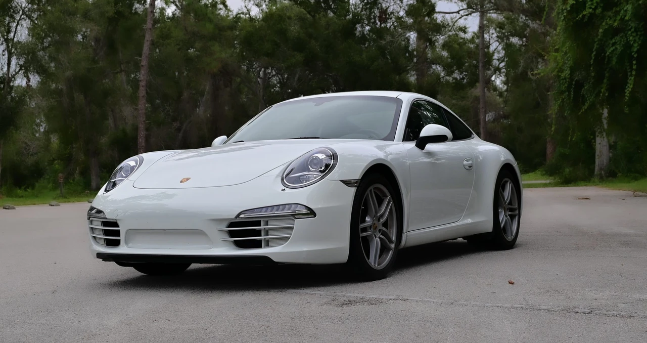 2014 Porsche 991 Carrera - Image 2 of 31
