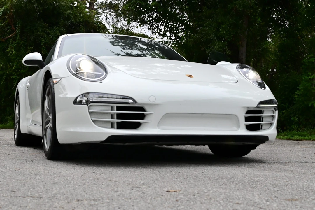 2014 Porsche 991 Carrera - Image 8 of 31