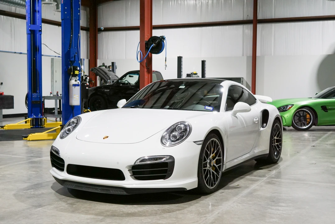 2014 Porsche 991 Turbo S - Image 5 of 31