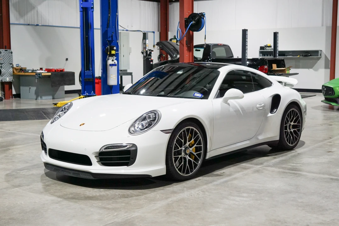 2014 Porsche 991 Turbo S - Image 12 of 31
