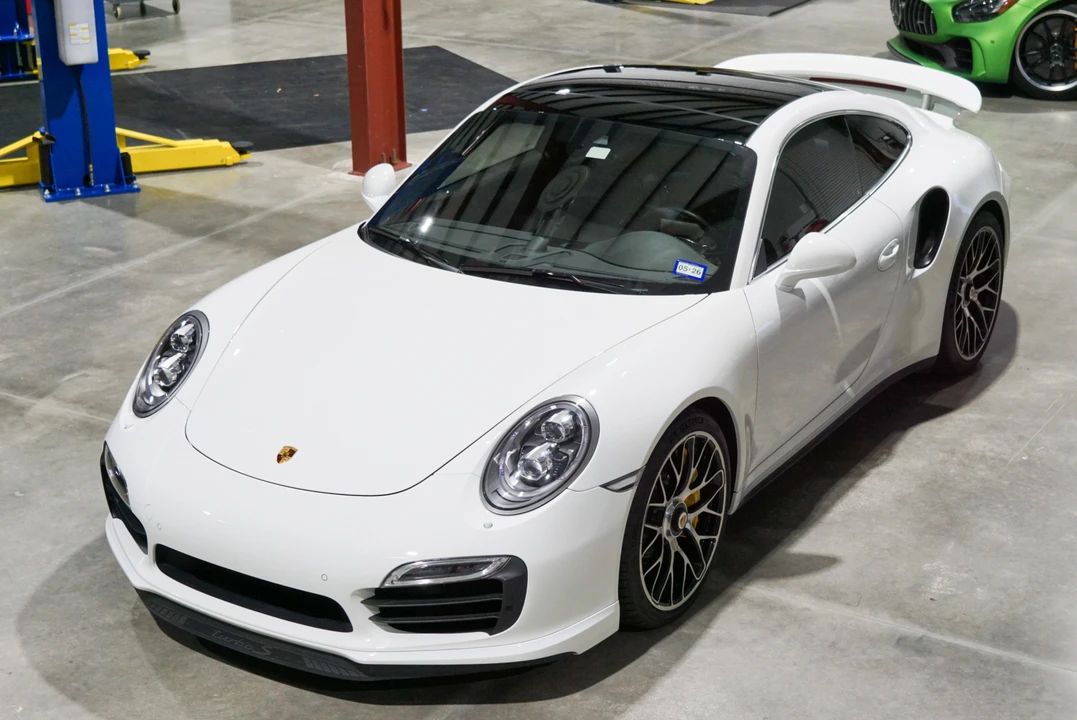 2014 Porsche 991 Turbo S - Image 4 of 31
