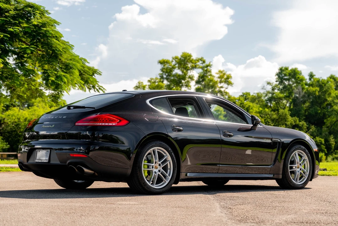 2014 Porsche 970 Panamera S - Image 7 of 31