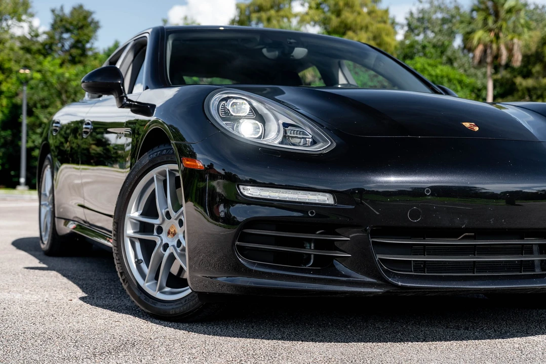 2014 Porsche 970 Panamera S - Image 14 of 31