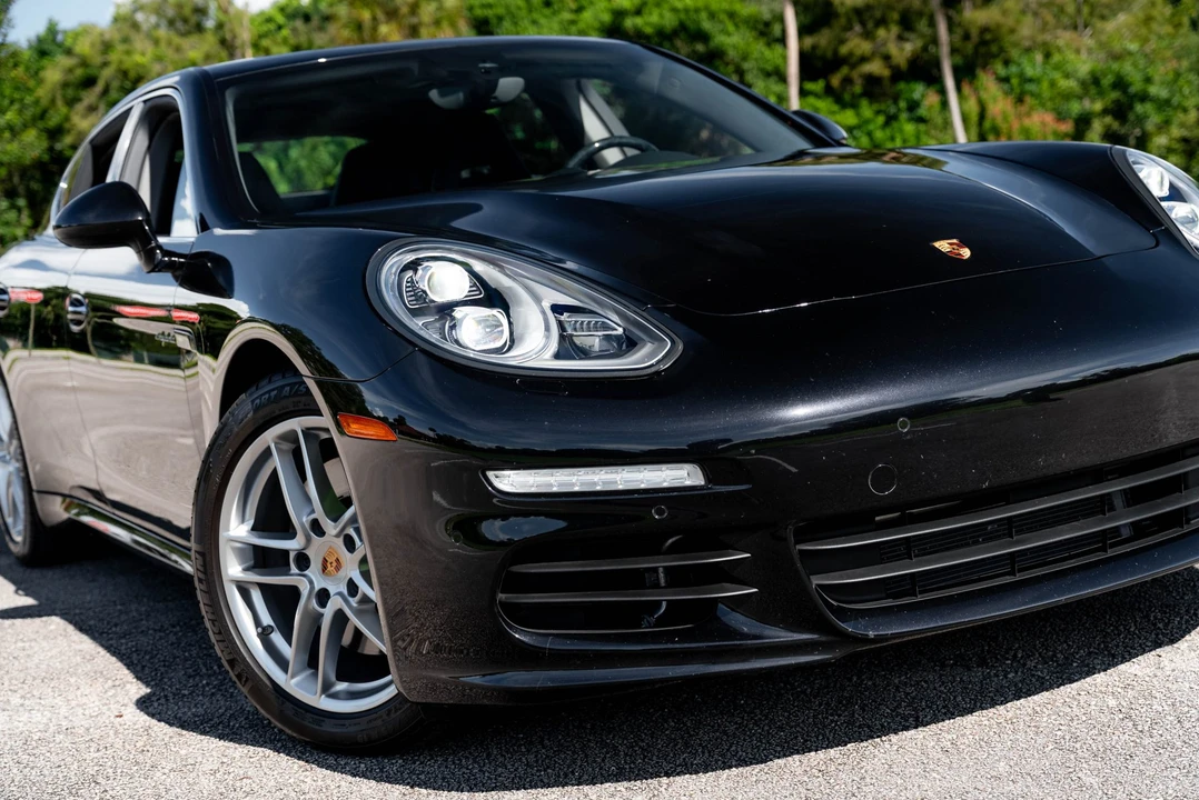 2014 Porsche 970 Panamera S - Image 13 of 31