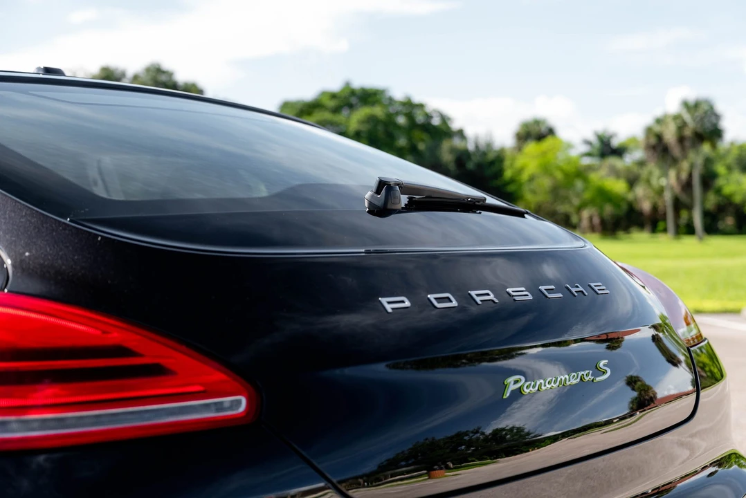 2014 Porsche 970 Panamera S - Image 18 of 31