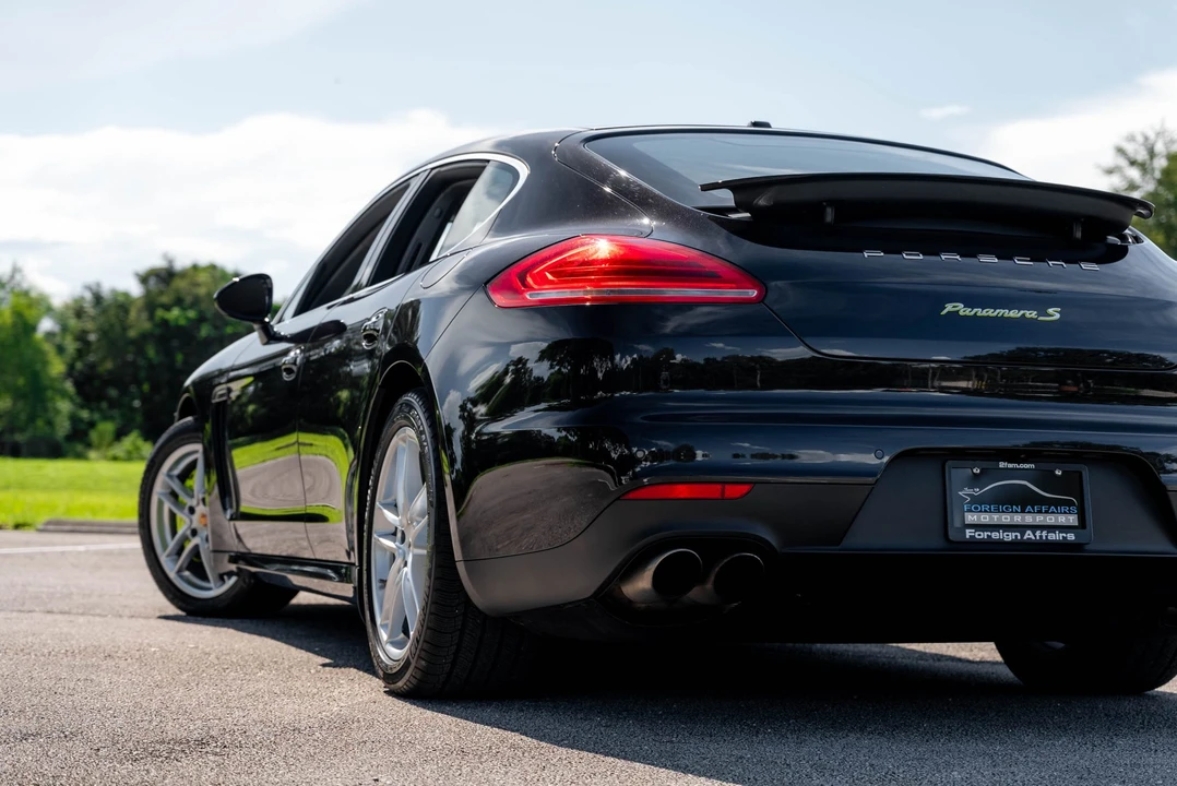 2014 Porsche 970 Panamera S - Image 17 of 31