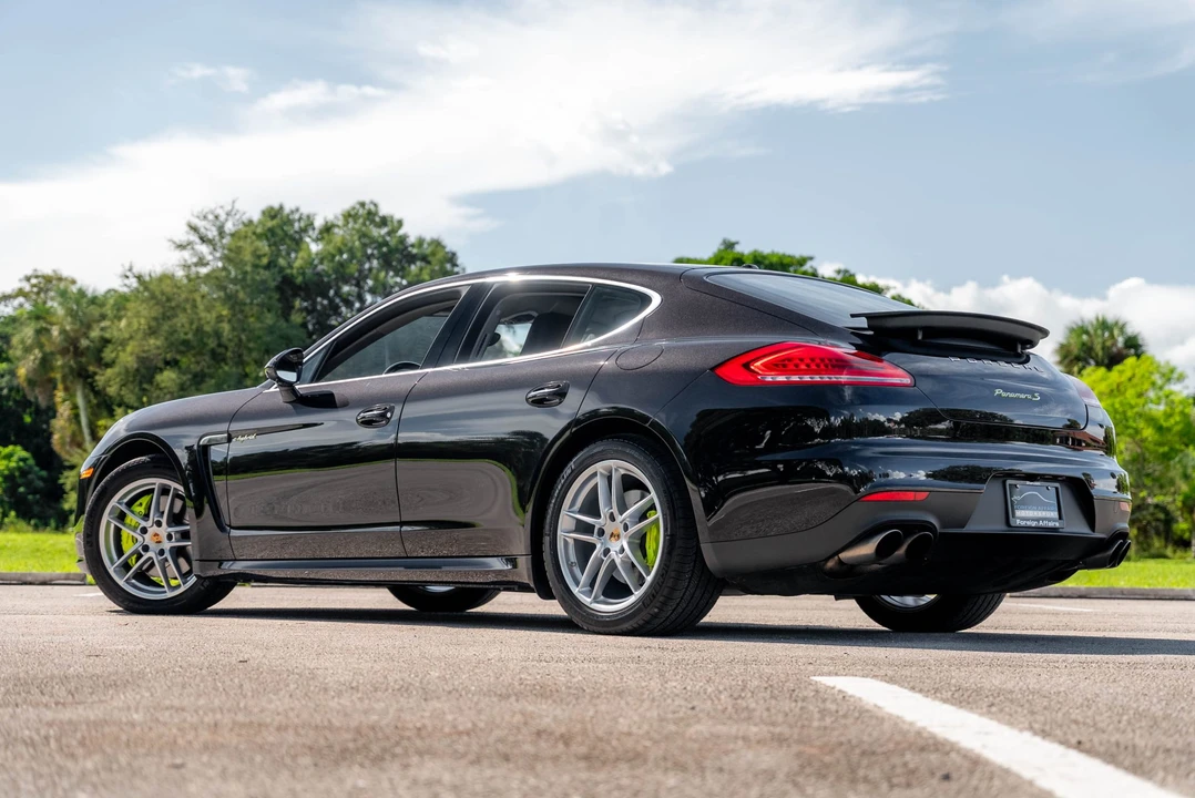 2014 Porsche 970 Panamera S - Image 9 of 31