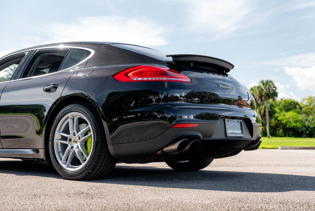 2014 Porsche 970 Panamera S - Image 16 of 31