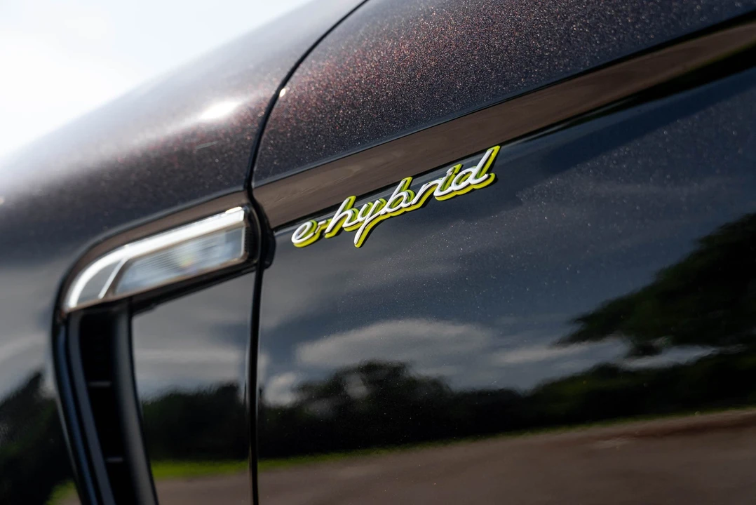 2014 Porsche 970 Panamera S - Image 26 of 31