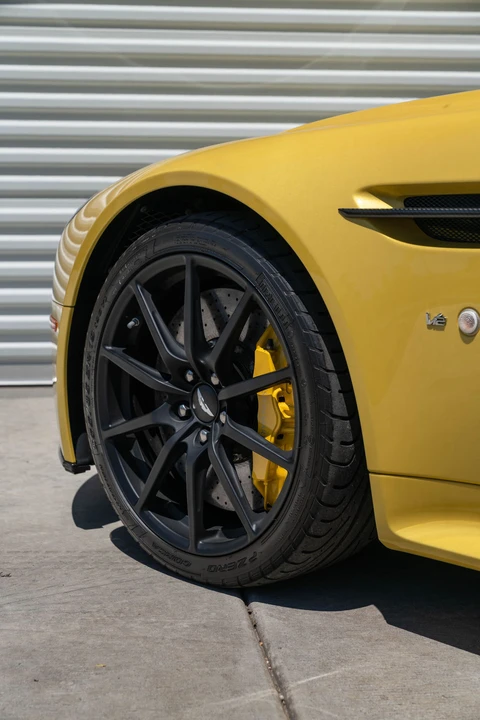 2015 Aston Martin V12 Vantage (2010-2018) - Image 15 of 31