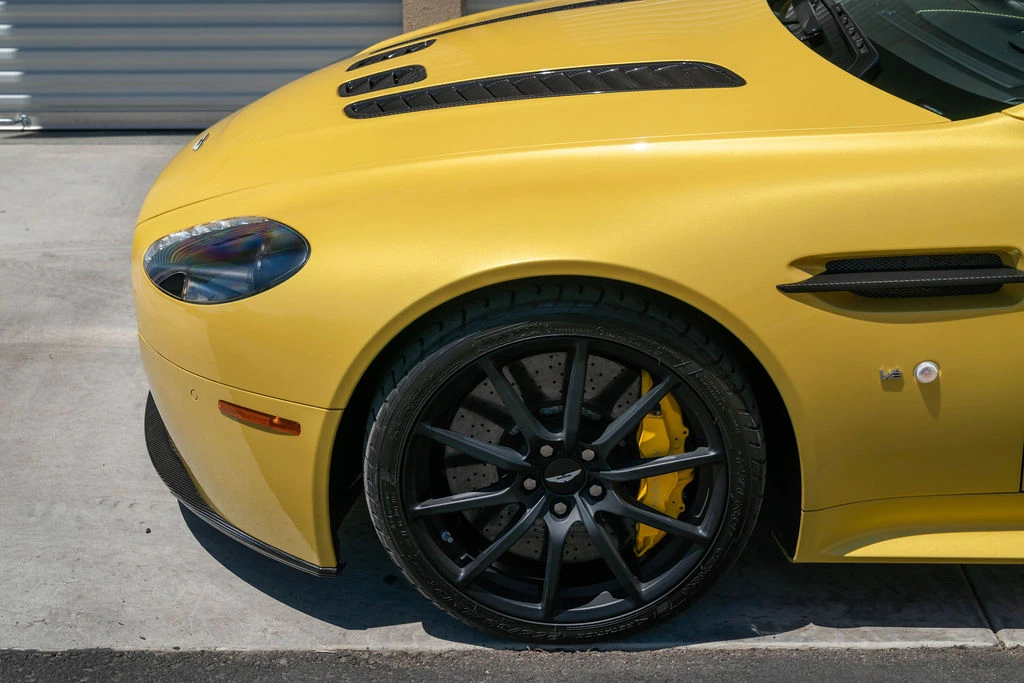 2015 Aston Martin V12 Vantage (2010-2018) - Image 11 of 31