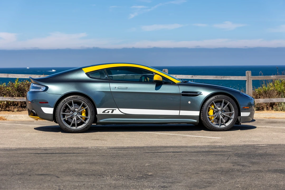 2015 Aston Martin V8 Vantage (2006-2017) - Image 11 of 31