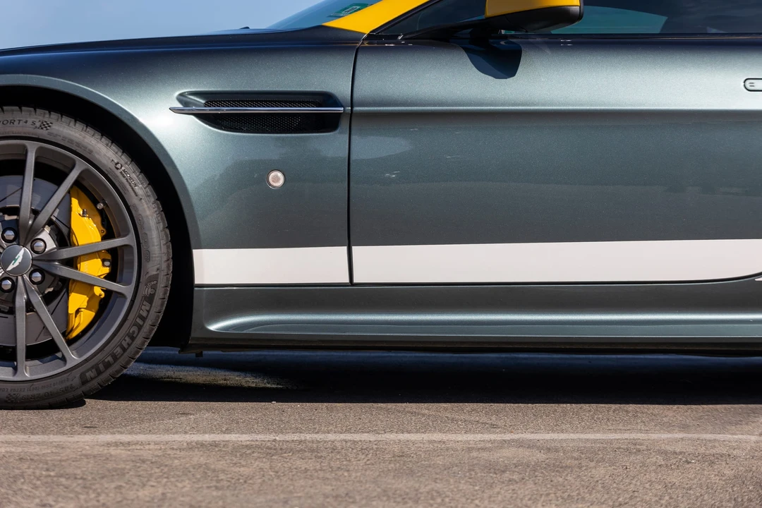2015 Aston Martin V8 Vantage (2006-2017) - Image 21 of 31