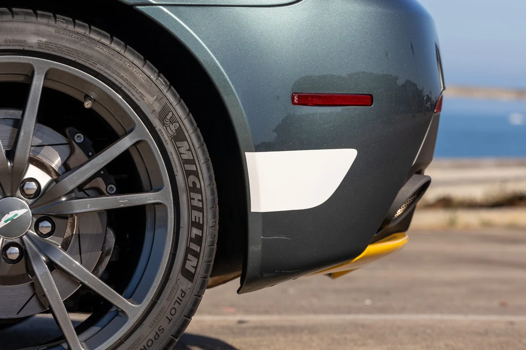 2015 Aston Martin V8 Vantage (2006-2017) - Image 24 of 31