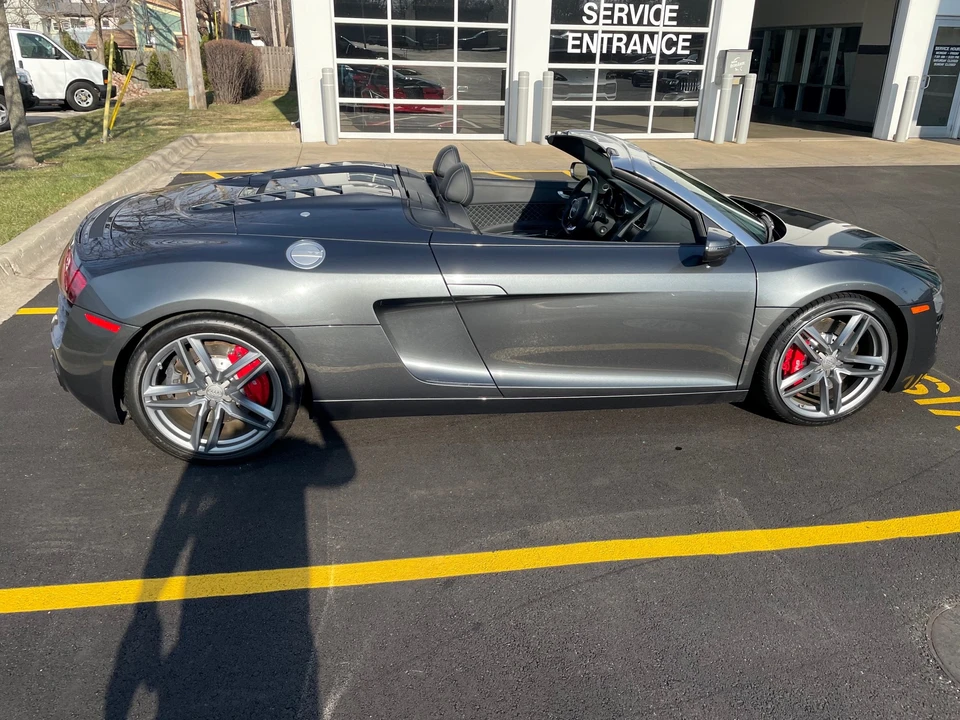 2015 Audi 42 R8 - Image 11 of 31