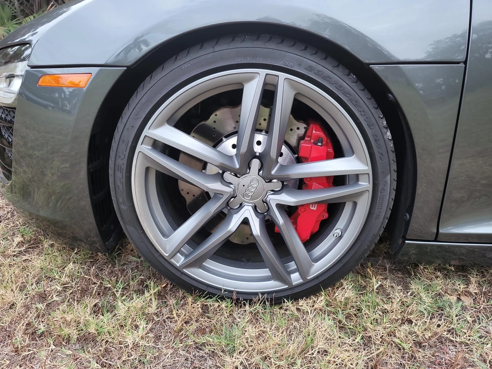 2015 Audi 42 R8 - Image 25 of 31