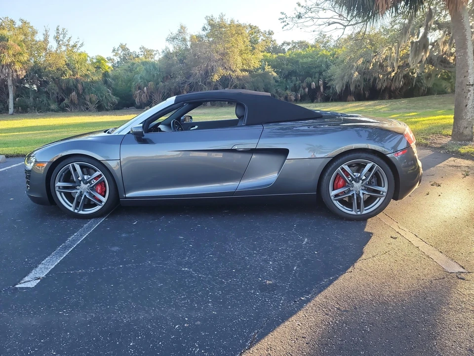 2015 Audi 42 R8 - Image 19 of 31