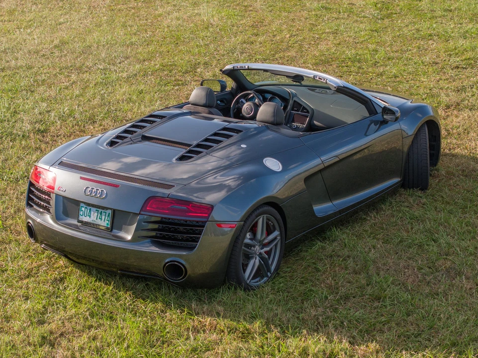 2015 Audi 42 R8 - Image 5 of 31