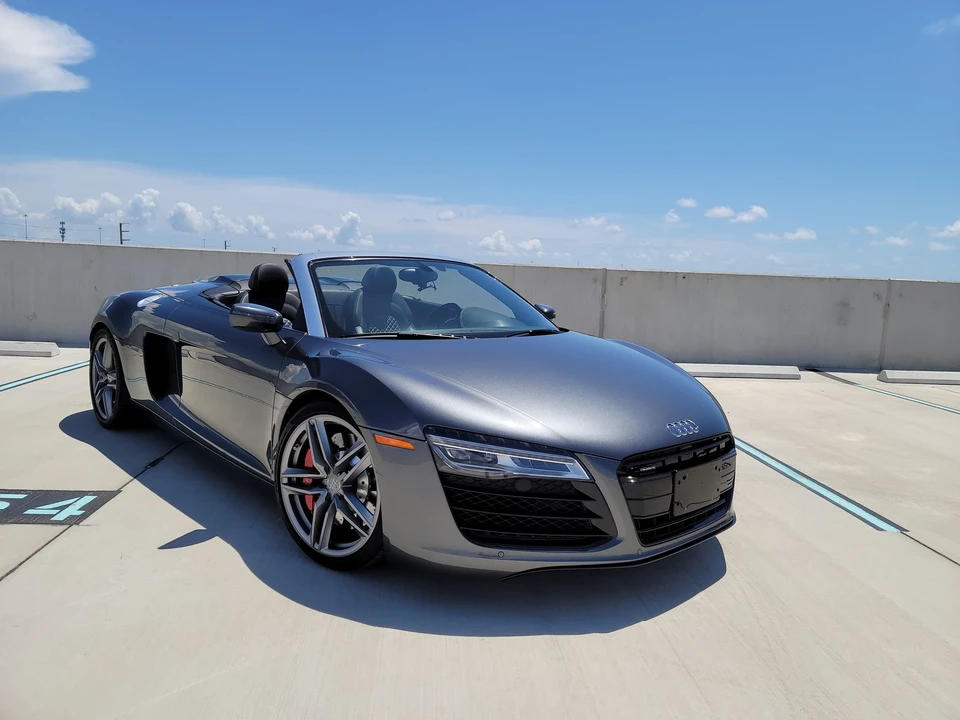 2015 Audi 42 R8 - Image 8 of 31