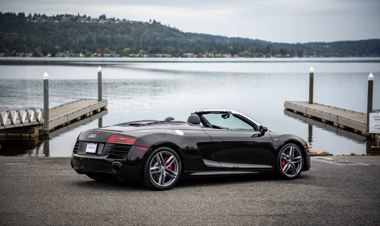 2015 Audi 42 R8 - Image 8 of 31