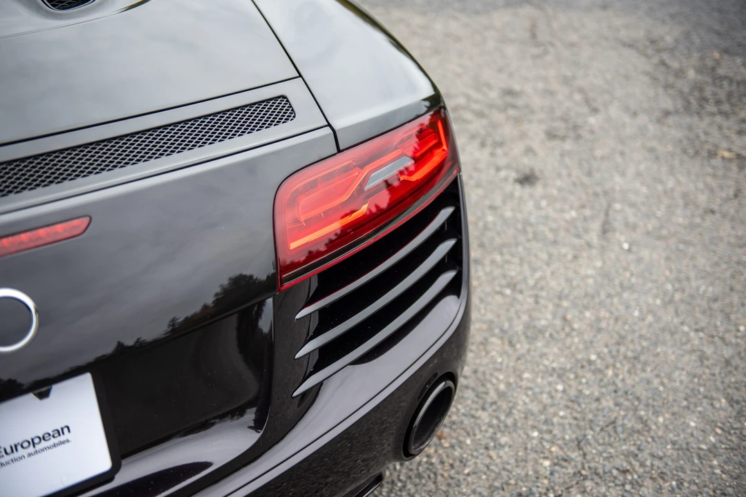 2015 Audi 42 R8 - Image 21 of 31