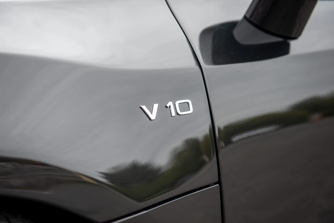 2015 Audi 42 R8 - Image 31 of 31