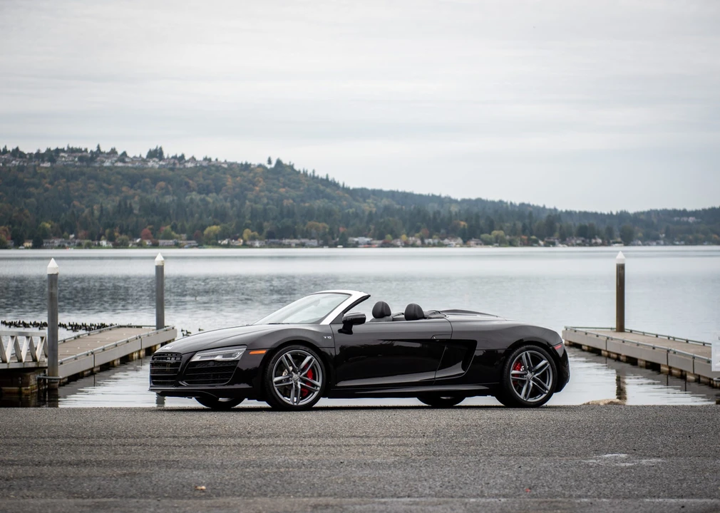 2015 Audi 42 R8 - Image 2 of 31