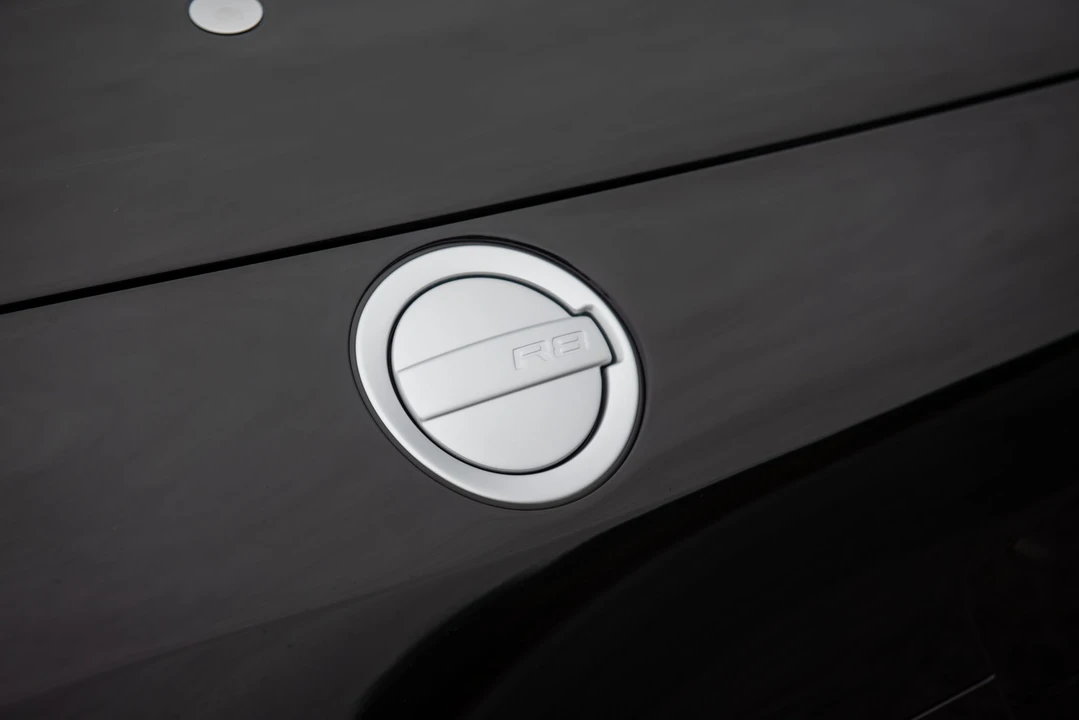 2015 Audi 42 R8 - Image 29 of 31