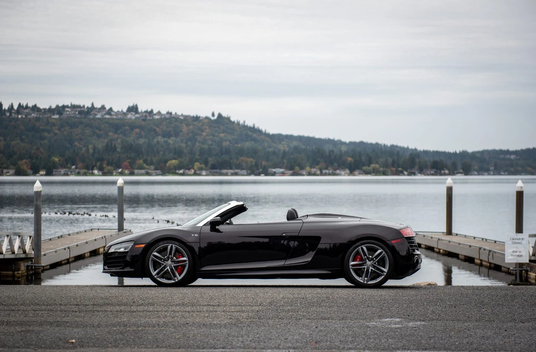 2015 Audi 42 R8 - Image 14 of 31