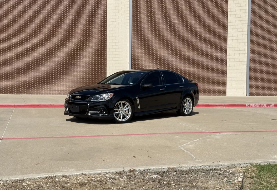 2015 Chevrolet SS - Image 2 of 31
