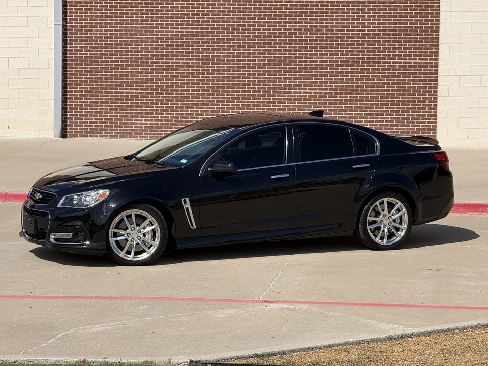 2015 Chevrolet SS - Image 6 of 31