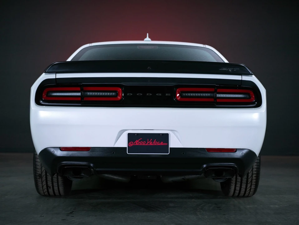2015 Dodge Challenger SRT Hellcat 3rd Gen - Image 25 of 31