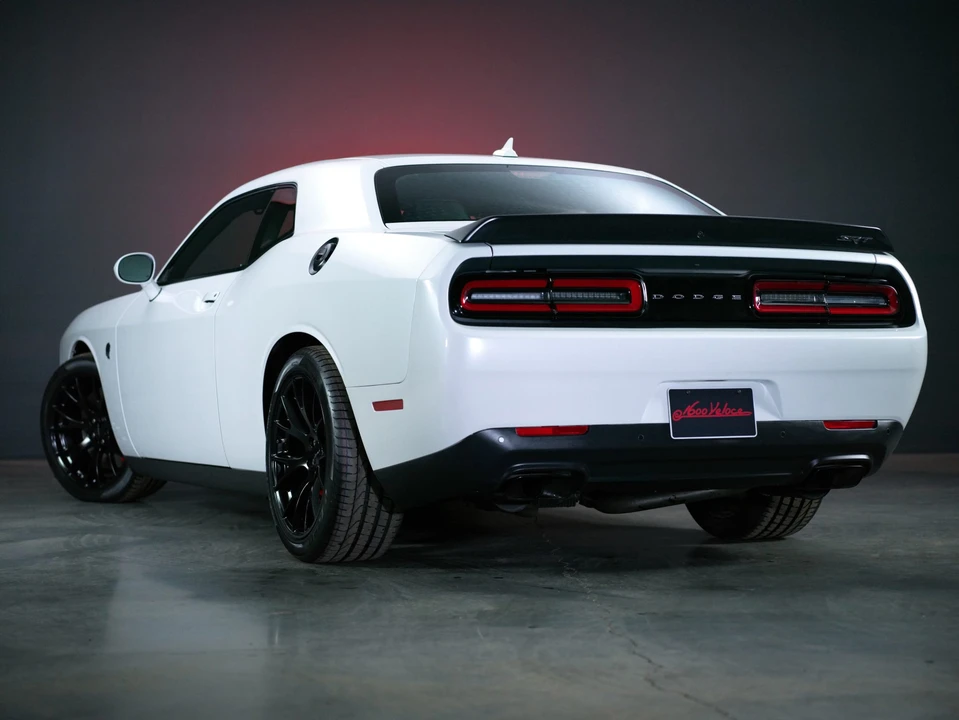 2015 Dodge Challenger SRT Hellcat 3rd Gen - Image 29 of 31