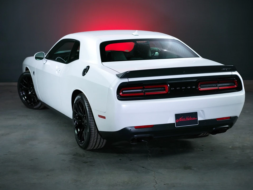 2015 Dodge Challenger SRT Hellcat 3rd Gen - Image 27 of 31