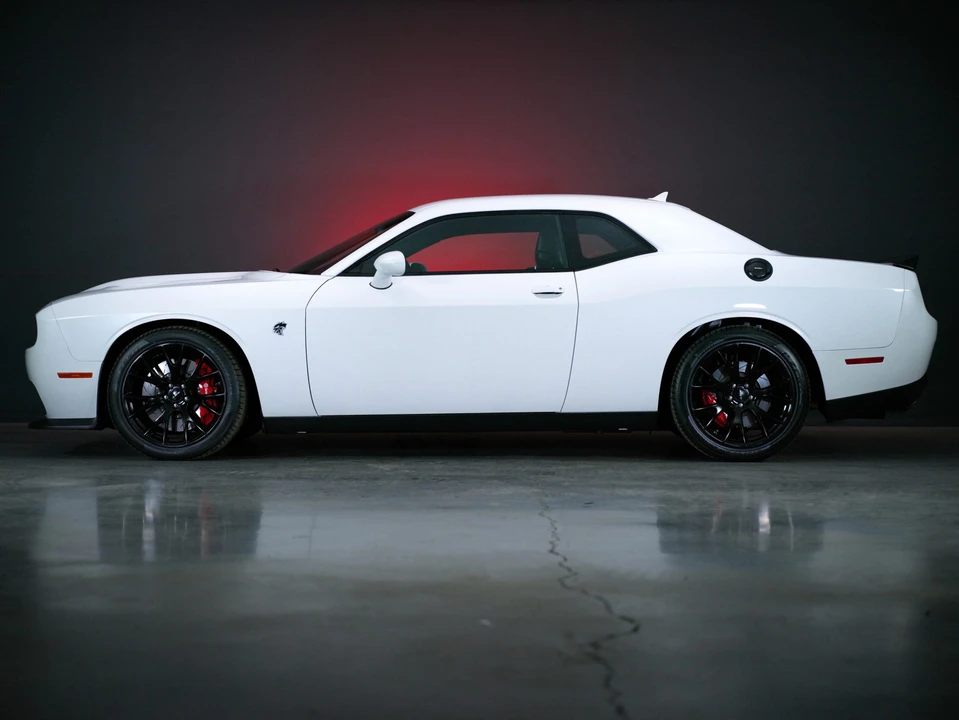 2015 Dodge Challenger SRT Hellcat 3rd Gen - Image 30 of 31