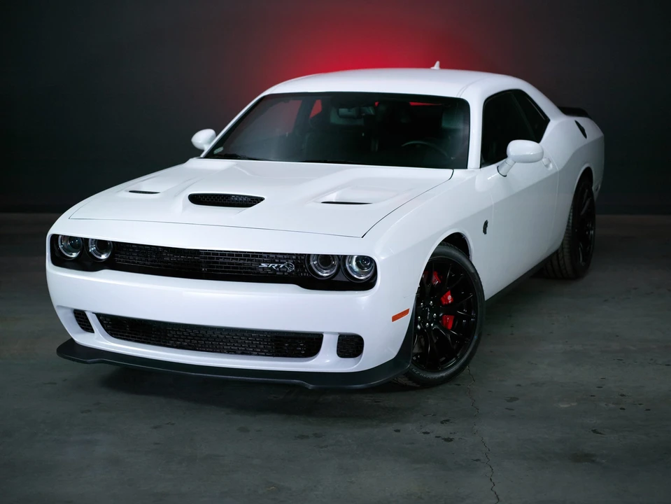 2015 Dodge Challenger SRT Hellcat 3rd Gen - Image 2 of 31