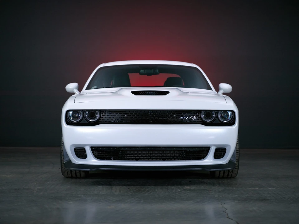2015 Dodge Challenger SRT Hellcat 3rd Gen - Image 10 of 31
