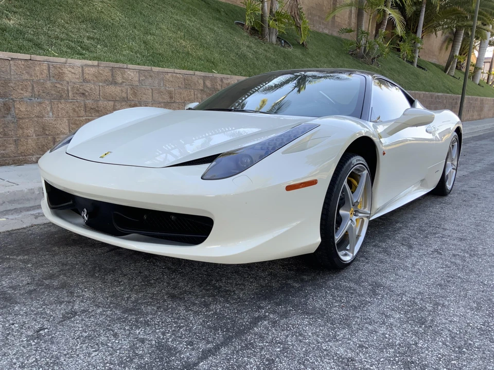 2015 Ferrari 458 Italia - Image 2 of 31